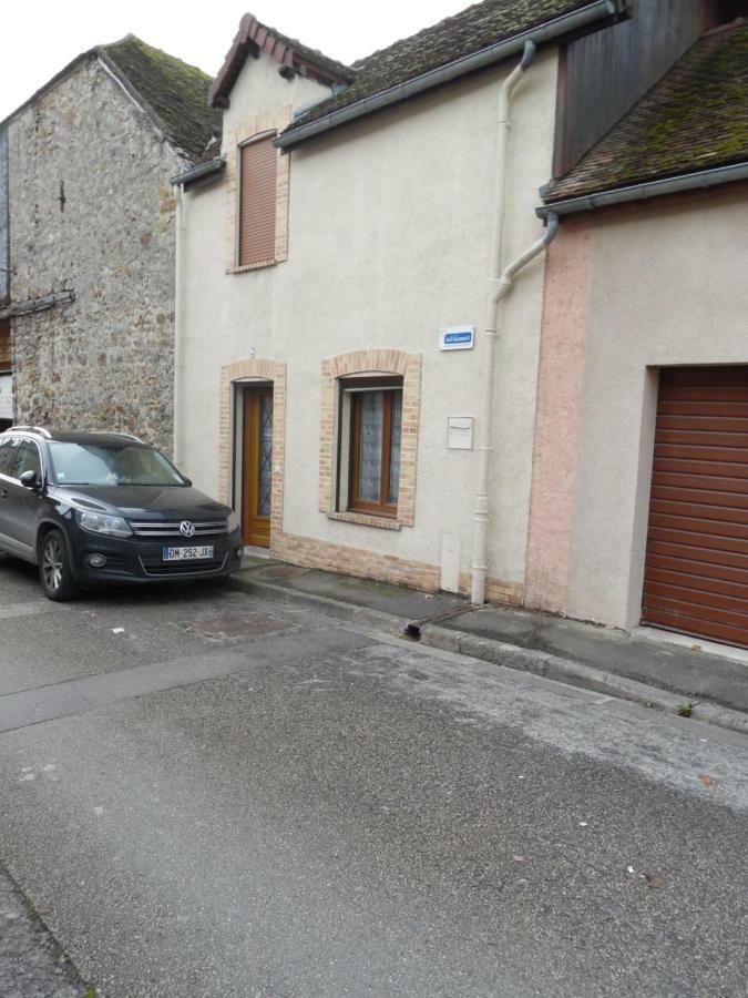 Meuble De La Tour Villa โนฌ็องต์-ซูร์-แซน ภายนอก รูปภาพ